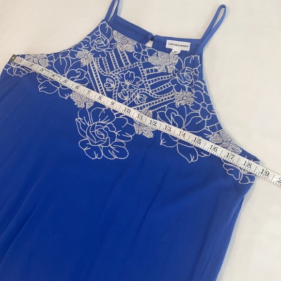 Love on a Hanger Blue Embroidered High Neck Tank Medium - Picture 7 of 8